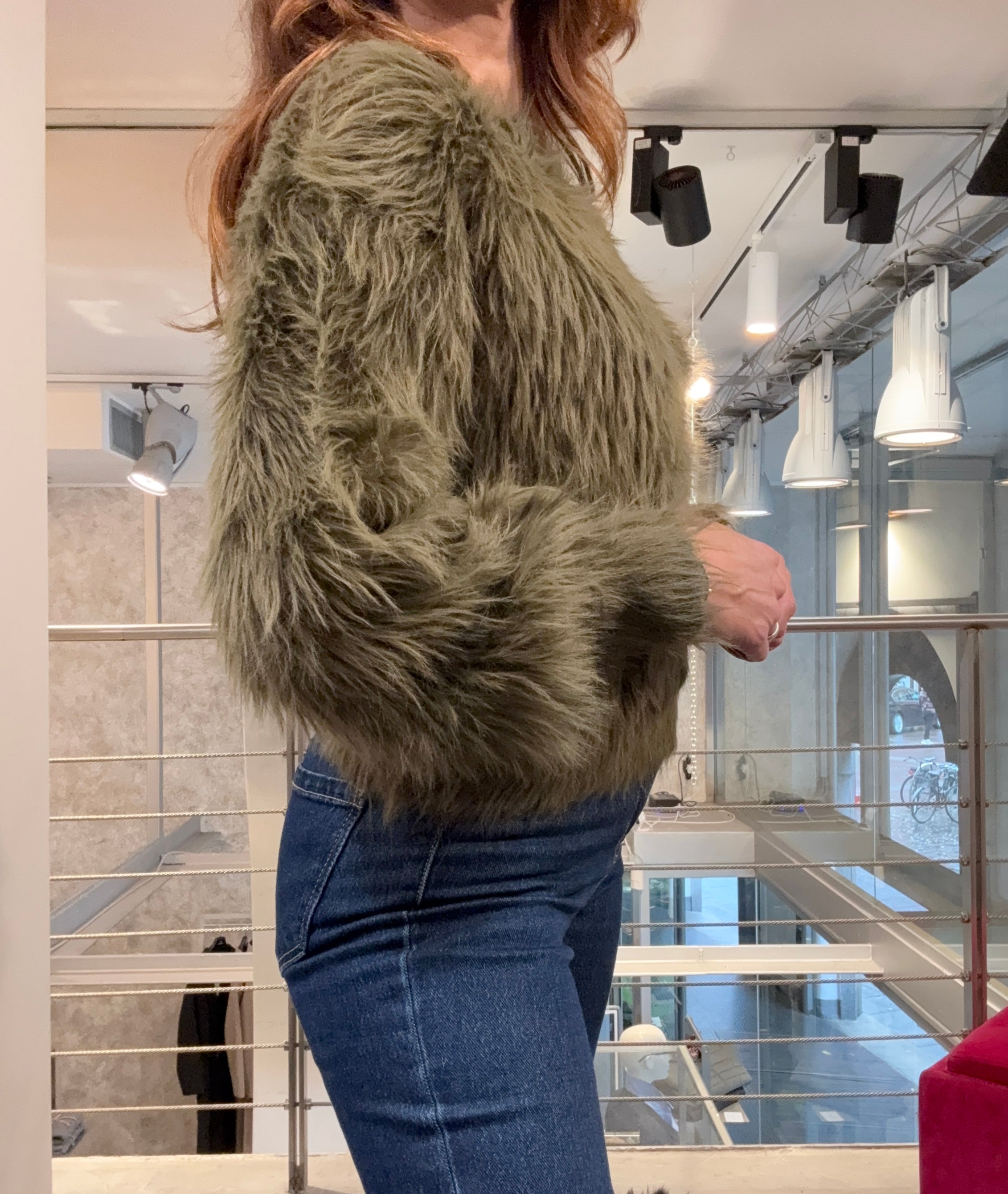 Pull Fluffy Molly Bracken