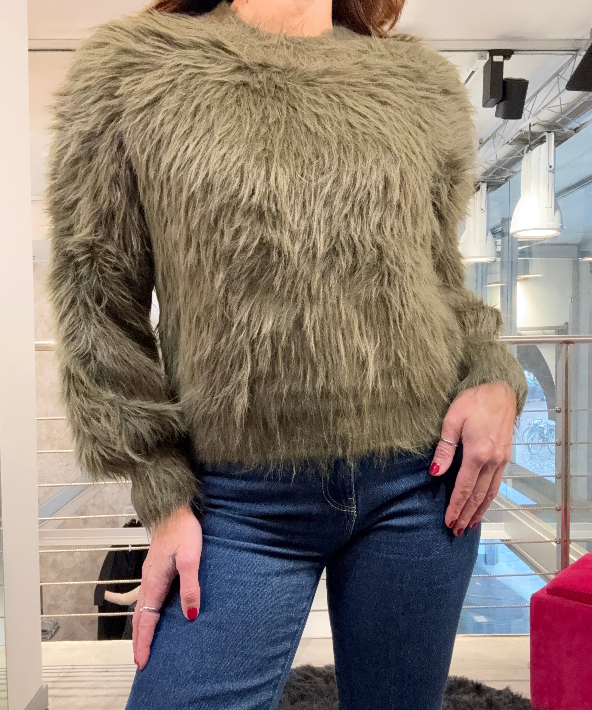 Pull Fluffy Molly Bracken