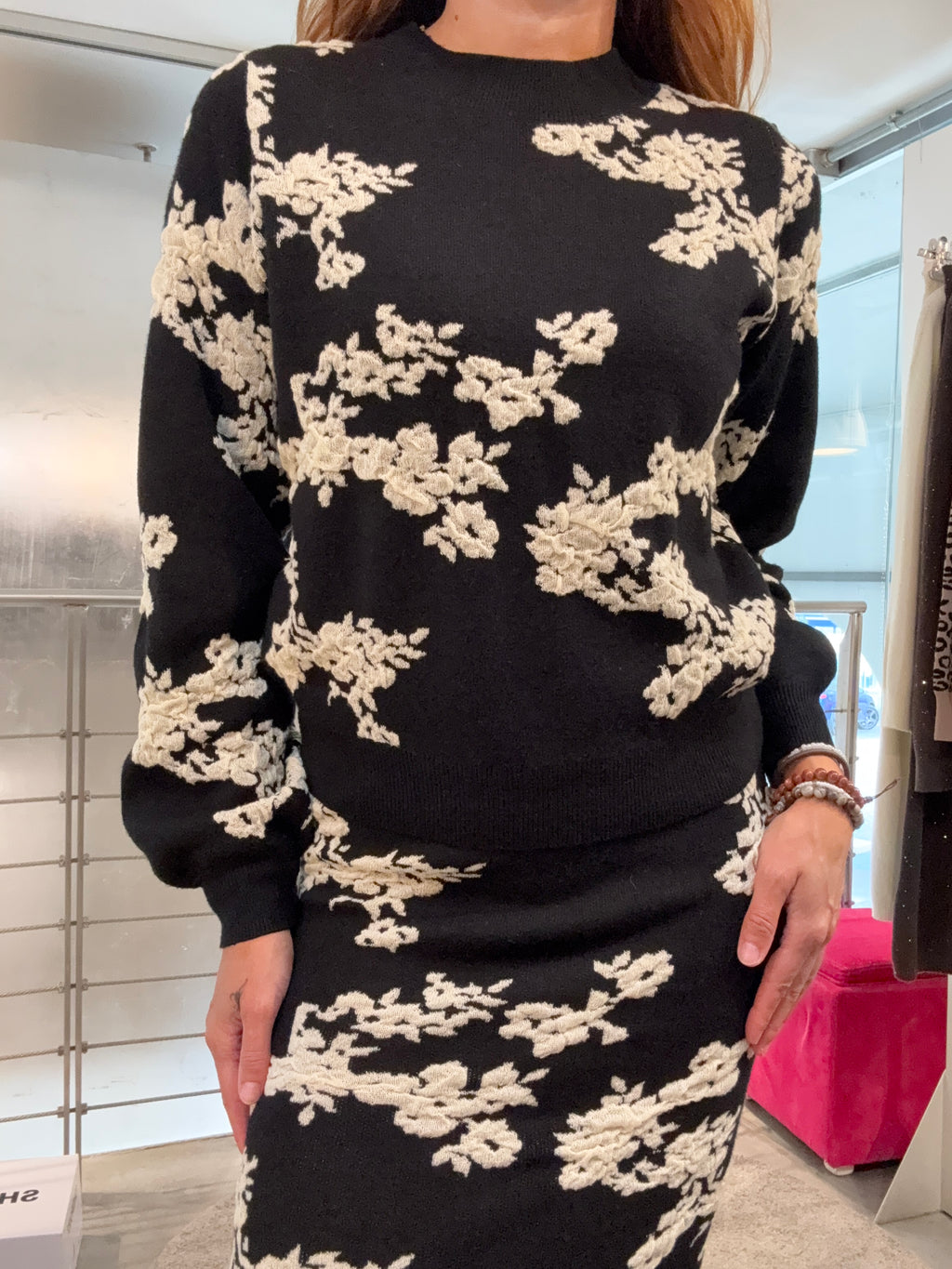 Pull Giro Fiori Corto Vero Moda