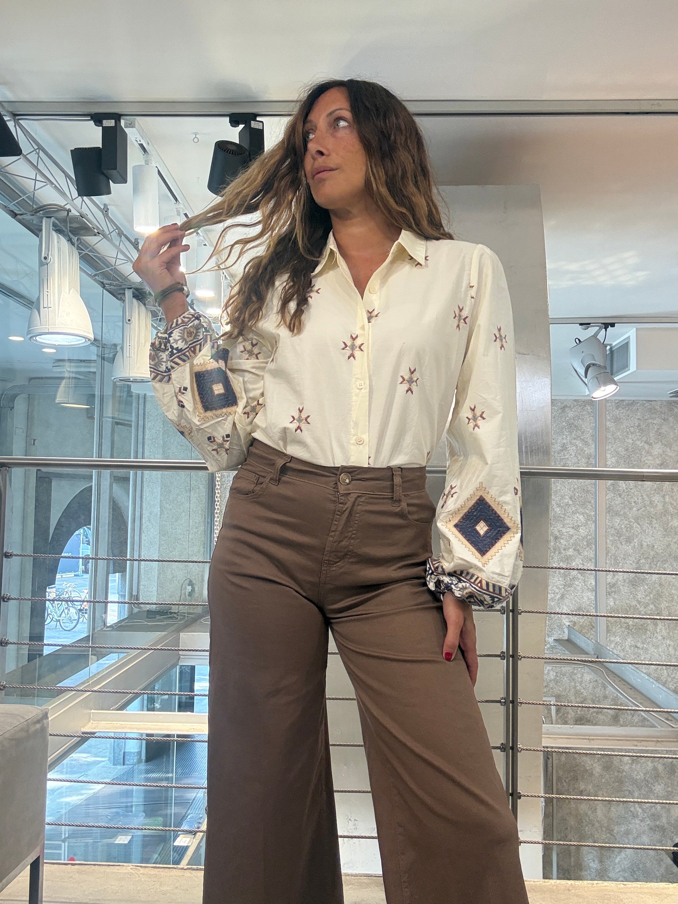 Camicia Ricamo Civico 1