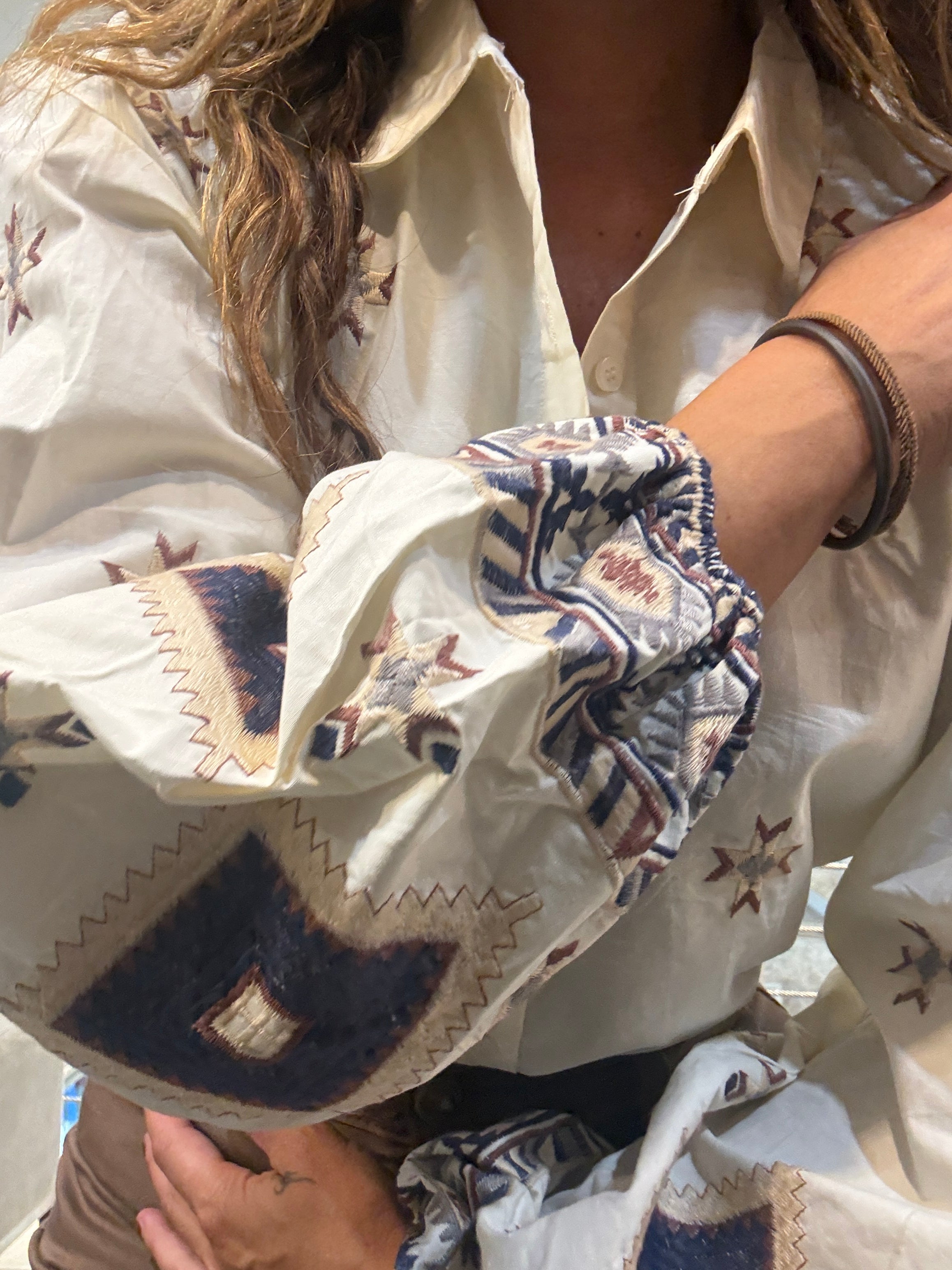 Camicia Ricamo Civico 1